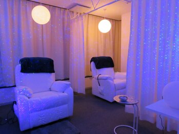 宙 塩釜店(そら)の写真/身体が疲れやすいこの時期に【リフレ(足首まで)30分+ヘッド30分　¥7860→¥6900】でスッキリリフレッシュ☆