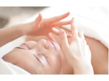 クリニカルエステ イーズ 泉北パンジョ店/フェイシャルマッサージ