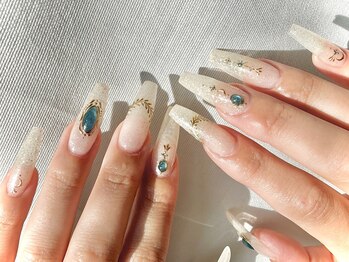 エスネイル 大宮店(es NAIL)の写真/ずっと付け替えオフ無料★シンプルアート～トレンドデザインまで提案！人気のやり放題は有料パーツも込☆