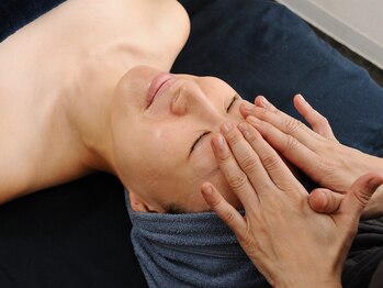 クリアヒーリングサロン/高保湿・高浸透のコスメ使用