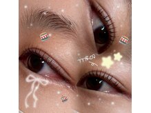 アンドムーン(&moon.)の雰囲気（束感仕上げで自まつげでもしっかり存在感♪）
