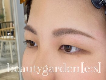 ビューティーガーデン イース/ふんわり若さも残した女性眉