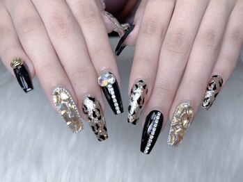 スノーネイルサロン 新宿店(Snow nail salon)/黒金レオパード埋め尽くし