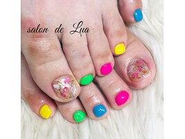 カラフルフットネイル