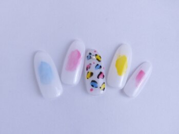 パナネイル(pana nail)の写真/指先から女度をグッと格上げ☆高感度な大人女性に人気サロン☆美しいフォルムで指先華奢にドレスアップ♪