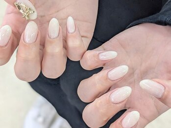 ペルシャ 坂戸駅前店(Persian)/乳白色カラー