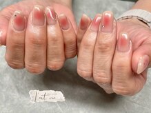 ラウヴィ(L'artVie)/チークネイル×シンプルアート