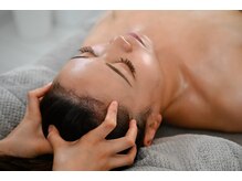 ヘッドマッサージで眼精疲労・快眠効果◎