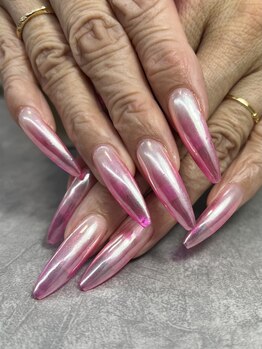 ネイル アトリエ ミジュ(nail atelier MijU)/ネオンピンクのグラデにオーロラ