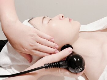 ビューティーサロンエー 心斎橋店(Beauty Salon A)の写真/圧倒的小顔に★【小顔ラジオ波マッサージ×エクソソーム】で自分史上最高のビジュアルに♪イベント前にも◎