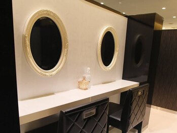 ディレイア ザ コスメ 有楽町マルイ店(direia the cosme)/UVクリーム＆ヘアアイロン完備