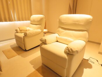ヘッドミント 仙台東口店/ドライヘッドスパ専門店（店内）