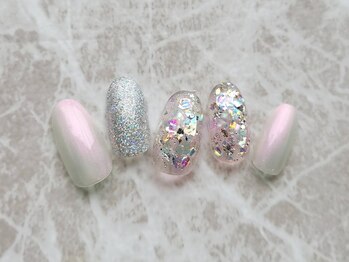 フラワーズネイルアンドアイラッシュ(FLOWER’S nail&Eyelash)の写真/【定額メニュー種類豊富◎リピーター様続出サロン★】シンプルからトレンドデザインまでお任せください♪