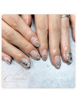 ヴィノバ(VINOVA)/キラキラブライダルネイル♪