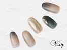 くすみカラーのモード系ネイル