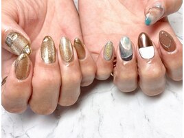 ニュアンス個性派ネイル