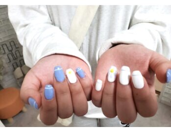 スリーレイ(Threeray)/ぷっくりフラワーネイル