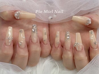 ベージュ×シルバービジュー