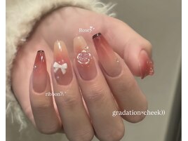 チーク×グラデーション☆