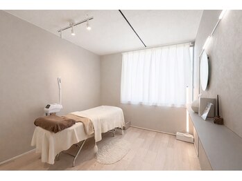 アンドエルビオ(&Elbio)/施術ベッド