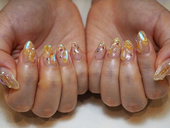 ミーナネイル(miinanail)/クリアストーンキラキラネイル