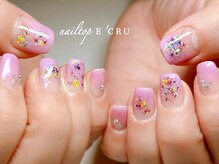 ネイルトップエクル(nail top E CRU)/