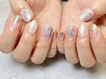 バーガンディ 鶴田(BURGUNDY)/キラキラネイル