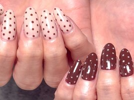 アシンメトリードットネイル