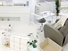 モナネイルテン 岐阜店(mona nail)の雰囲気(広々空間でリラックスできます)