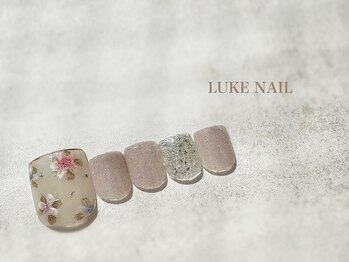 大人手書きフラワーフットネイル