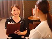 ナギ(nagi.)の雰囲気（《カウンセリング》お悩みを伺い、あなたに合ったコースを提案。）