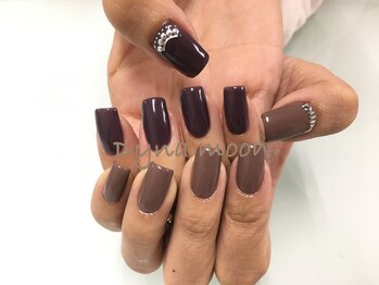 ダイナ ムーン(Dyna moon.)/スタッズデザインネイル