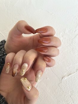 セリーンネイル(Serene Nail)/左右非対称ネイル☆