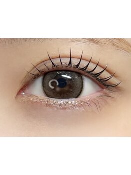 ナチュラル上品な目元にしたい