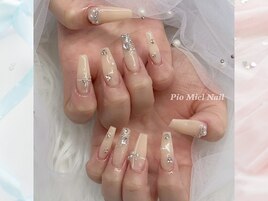 ベージュ×シルバービジュー