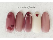 スリール(Sourire)/ハートチェックネイル