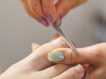 アトリエ サチ(atelier sachi)/爪の形を整えます