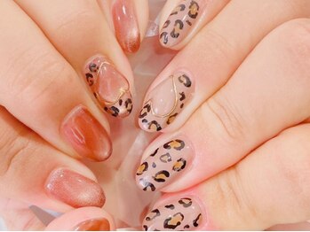 アニマル柄ネイル
