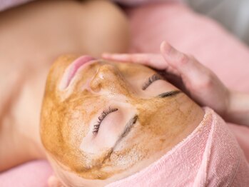 グロッシーサロン(Glossy salon)/ハーブピーリングでツヤ肌に!