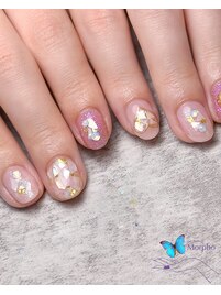 ガーリーシェルネイル