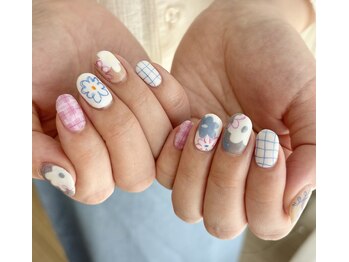 ブローチ(BRooCH)の写真/シンプル～こだわり派まで大満足◎自分らしさと遊びゴコロをたっぷり詰め込んだネイルはココで決まり☆