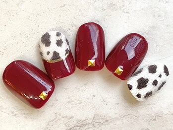 コーラルワン(CORAL ONE)/もこもこ牛柄ネイル