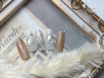 ネイルサロン&スクール ジーナ(GINA)/９月１２種類から選べるデザイン