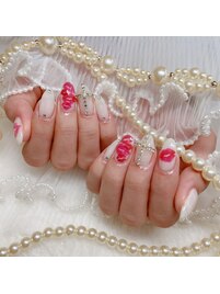 流行り唇ネイル