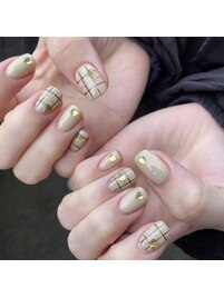 ホワイトベージュ×ハート