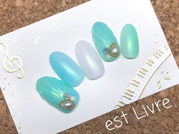 エストリブレ(estLivre)/人魚の鱗ネイル