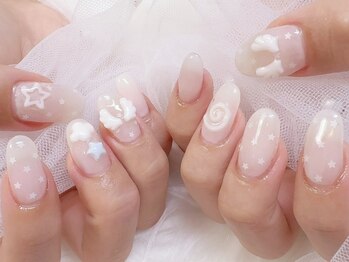 羽ネイル/ホワイトネイル