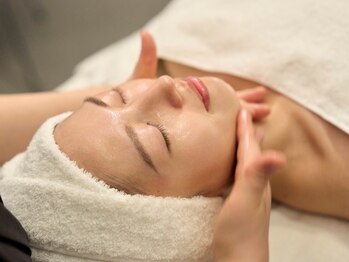 ポーラ SALON+AOYAMA店(POLA)の写真/忙しいわたしに、リセット時間を。【スタンダードプラン100分/¥25300】お肌のくすみが気になる方へ。