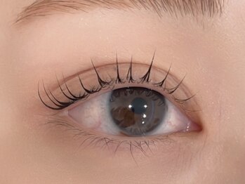 モア ベル(Moi Belle)の写真/【デザイン力×ブラックティント】マスカラを塗ったような濃さとツヤ☆目力UPの束感デザインで理想の瞳に