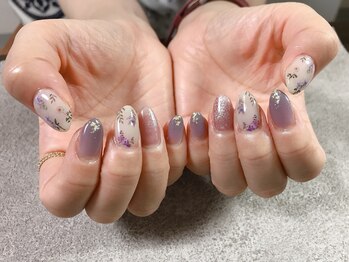 モグネイル(Mogunail)/定額Bフラワーネイル 上品